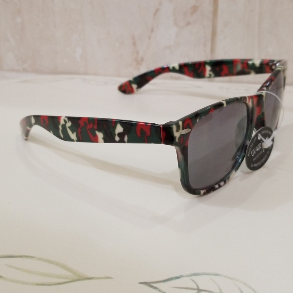 RETRO STYLE SUNGLASSES